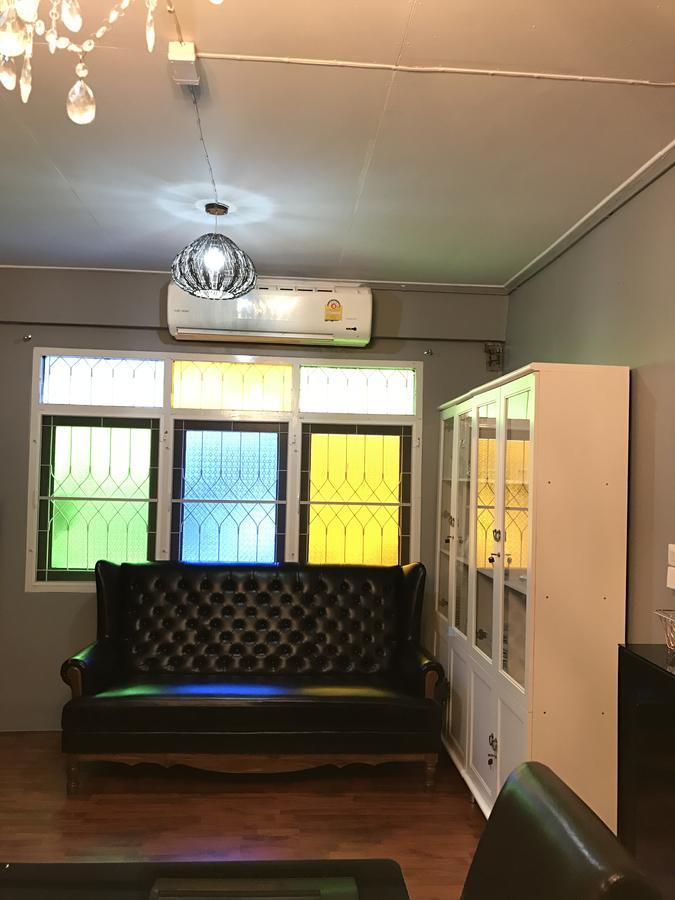 Add Home Hostel Vipavadee 42 Бангкок Экстерьер фото