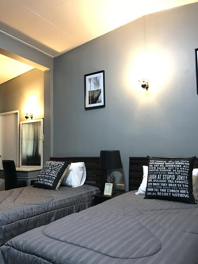 Add Home Hostel Vipavadee 42 Бангкок Экстерьер фото