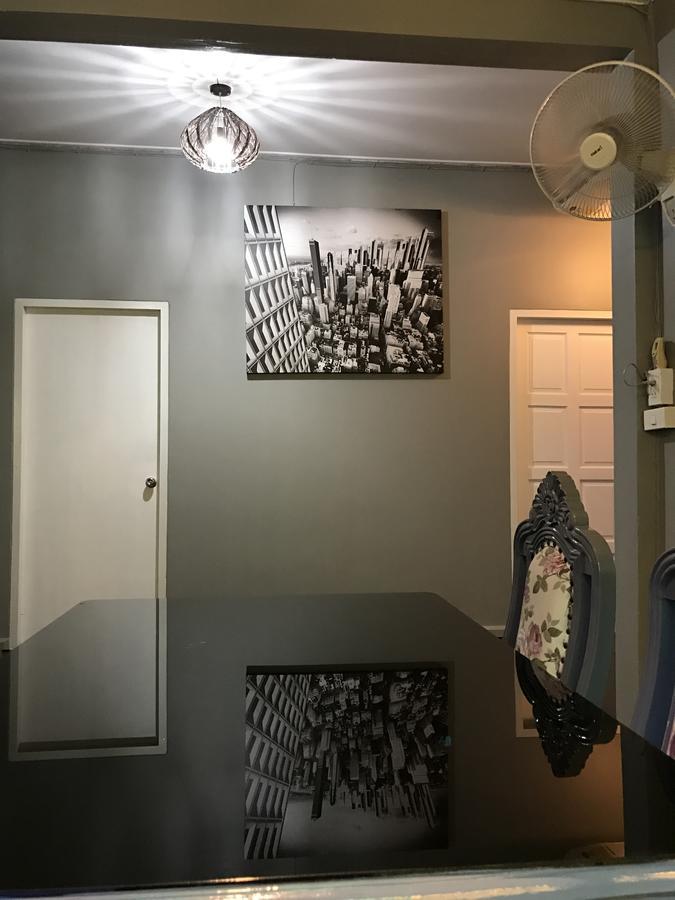Add Home Hostel Vipavadee 42 Бангкок Экстерьер фото