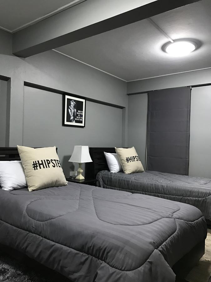 Add Home Hostel Vipavadee 42 Бангкок Экстерьер фото